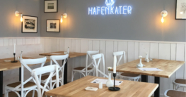 Restauranteröffnung Hafenkater auf der Insel Hiddensee